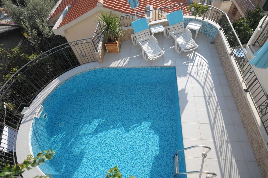 Apartments Leut Sveti Stefan Bagian luar foto