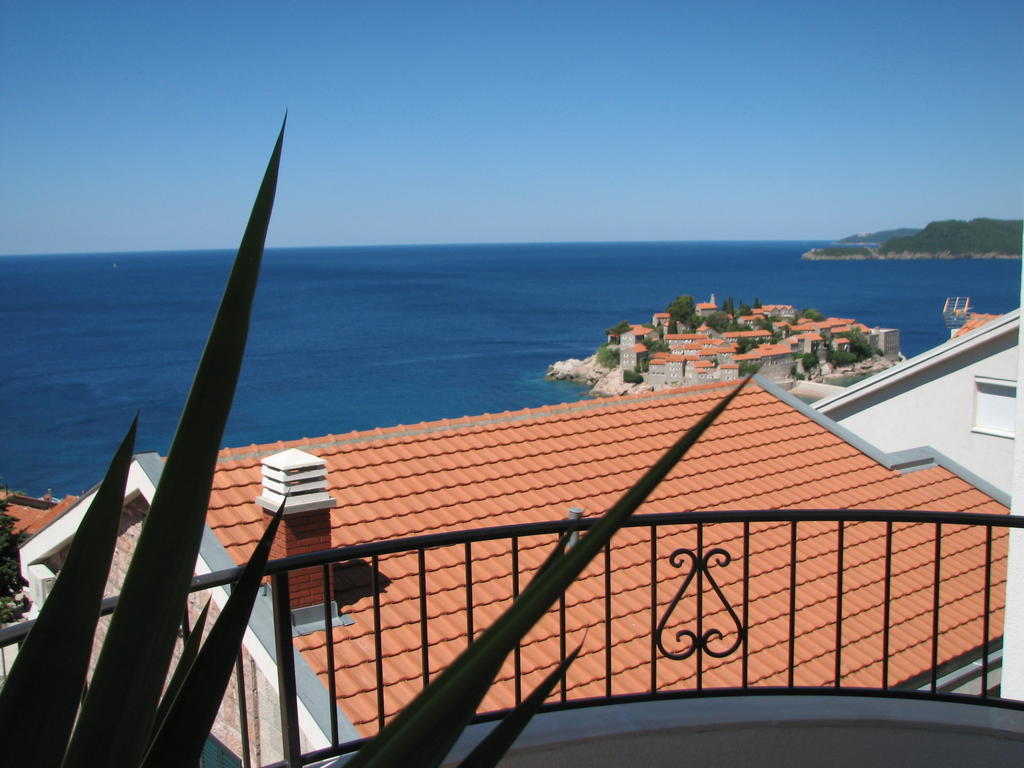Apartments Leut Sveti Stefan Ruang foto