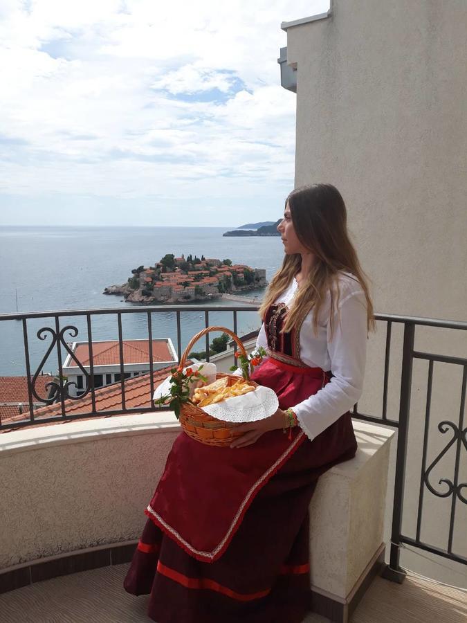 Apartments Leut Sveti Stefan Bagian luar foto